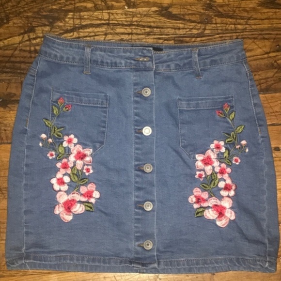 Fashion Nova Denim Skirt Embroidered Jean - Picture 5 of 5